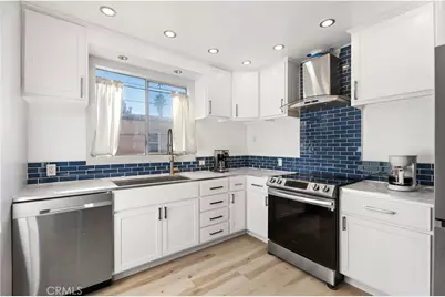 527 Cedar #2E, Long Beach, CA 90802 - Photo 1