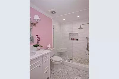 207 S Poinsettia Avenue, Manhattan Beach, CA 90266 - Photo 19