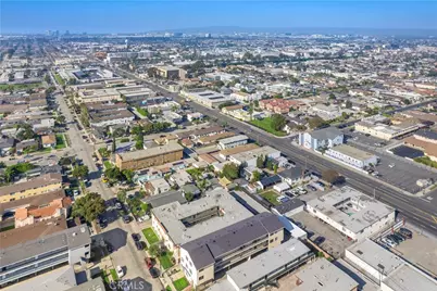 4055 W 129th St, Hawthorne, CA 90250 - Photo 15