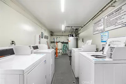 4055 W 129th St, Hawthorne, CA 90250 - Photo 11