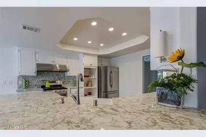 11 Malaga Place, Manhattan Beach, CA 90266 - Photo 9