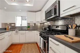 944 Palm Ave, West Hollywood, CA 90069 - Photo 13