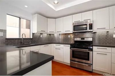 944 Palm Avenue #5, West Hollywood, CA 90069 - Photo 15