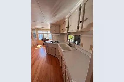 2550 Pacific Coast Highway #8, Torrance, CA 90505 - Photo 17