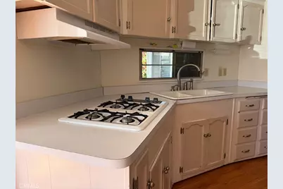 2550 Pacific Coast Highway #8, Torrance, CA 90505 - Photo 15