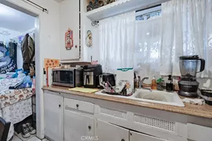 4322 W 105th St, Inglewood, CA 90304 - Photo 21