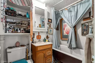 2200 W Burbank Boulevard, Burbank, CA 91506 - Photo 23