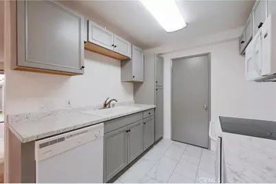 20426 Vermont #76, Torrance, CA 90502 - Photo 7