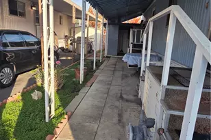 437 W Sp 3A Carson St, Carson, CA 90745 - Photo 23