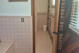 12621 S Hoover, Los Angeles, CA 90044 - Photo 17