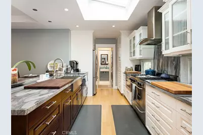 211 E Pine Avenue, El Segundo, CA 90245 - Photo 7