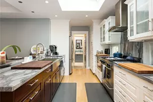 211 E Pine Ave, El Segundo, CA 90245 - Photo 7