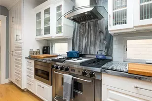 211 E Pine Ave, El Segundo, CA 90245 - Photo 9