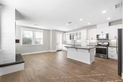 28661 Jardineras, Valencia, CA 91354 - Photo 7