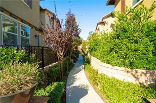 28661 Jardineras, Valencia, CA 91354 - Photo 37