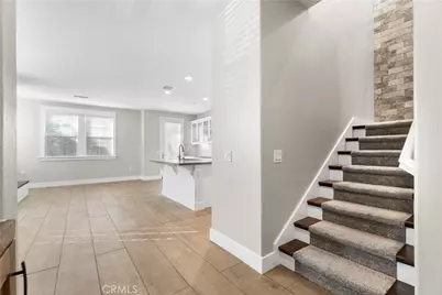 28661 Jardineras, Valencia, CA 91354 - Photo 13