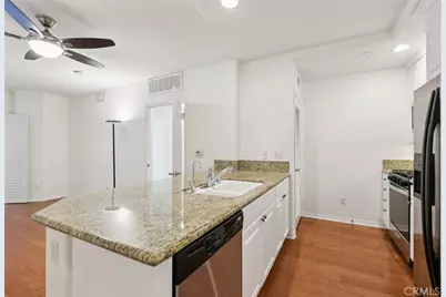 2750 Artesia Boulevard #206, Redondo Beach, CA 90278 - Photo 11