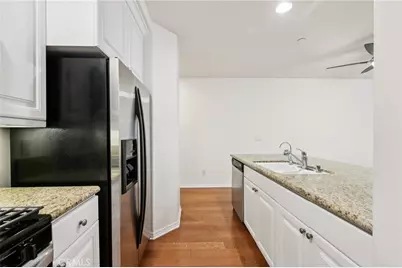 2750 Artesia Boulevard #206, Redondo Beach, CA 90278 - Photo 3