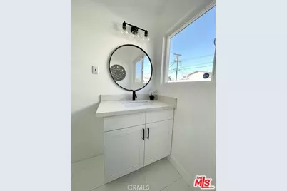 1435 W 53rd, Los Angeles, CA 90062 - Photo 17