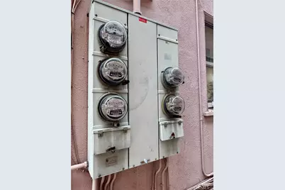 12944 Riverside Drive, Sherman Oaks, CA 91423 - Photo 9