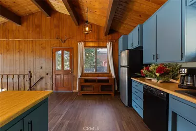 23771 Zuger Dr, Crestline, CA 92325 - Photo 7