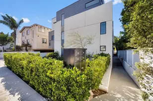 615 Aviation Way, Manhattan Beach, CA 90266 - Photo 1