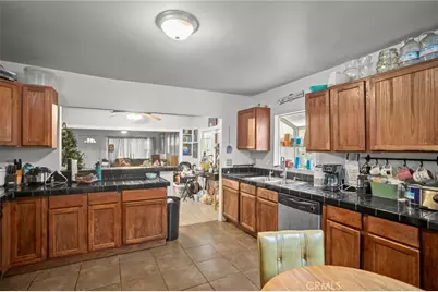 1518 W 65th Place, Los Angeles, CA 90047 - Photo 5