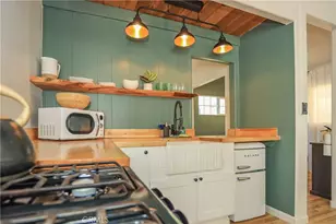 325 Hilltop Ln, Big Bear City, CA 92314 - Photo 9