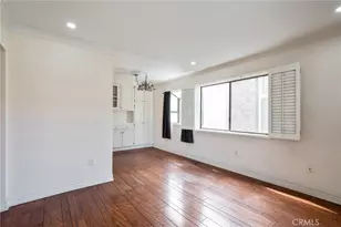 18100 Burbank, Tarzana, CA 91356 - Photo 17