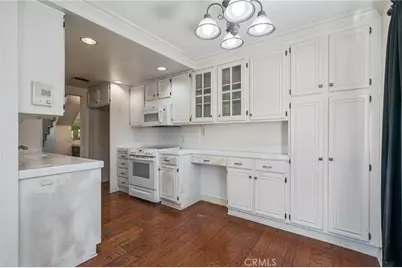 18100 Burbank #14, Tarzana, CA 91356 - Photo 19