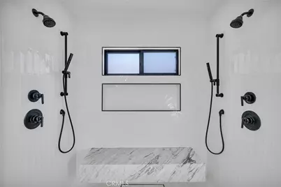 966 Rosecrans Avenue, Manhattan Beach, CA 90266 - Photo 17