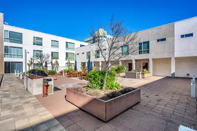 285 W 6th #331, San Pedro, CA 90731 - Photo 51