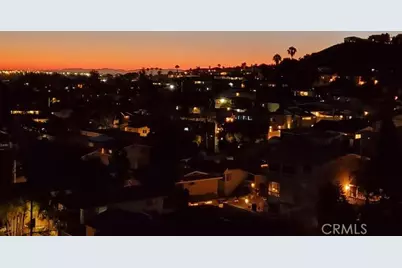 1995 Molino Avenue #302, Signal Hill, CA 90755 - Photo 9