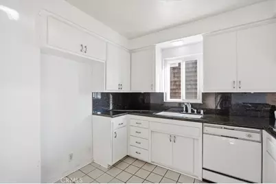 1902 Highland Avenue, Manhattan Beach, CA 90266 - Photo 13