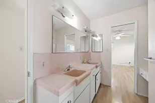 1902 Highland Ave, Manhattan Beach, CA 90266 - Photo 17