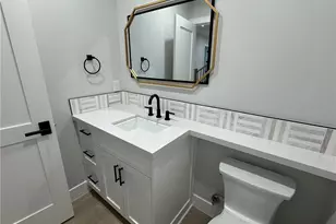 1612 Gates Ave, Manhattan Beach, CA 90266 - Photo 37