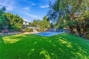 1232 W Valencia Mesa Dr, Fullerton, CA 92833 - Photo 11