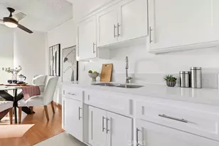 350 Cedar Ave, Long Beach, CA 90802 - Photo 21