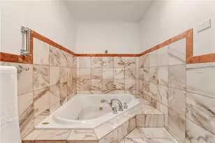 7061 Kester, Van Nuys, CA 91405 - Photo 17