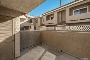 7061 Kester, Van Nuys, CA 91405 - Photo 25