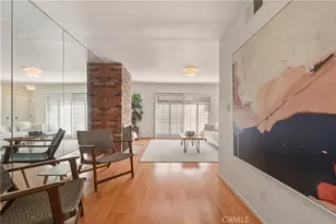 7061 Kester, Van Nuys, CA 91405 - Photo 7