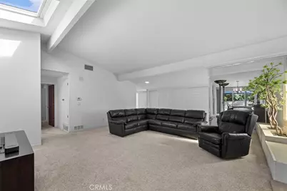 449 S Prospect Ave, Manhattan Beach, CA 90266 - Photo 5