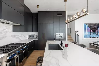 2200 The Strand #A, Manhattan Beach, CA 90266 - Photo 17