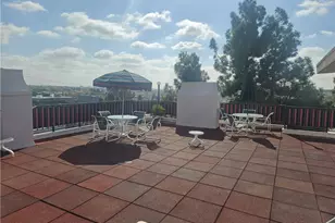 8530 Holloway Dr, West Hollywood, CA 90069 - Photo 13