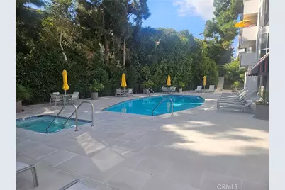 8530 Holloway Drive #303, West Hollywood, CA 90069 - Photo 5