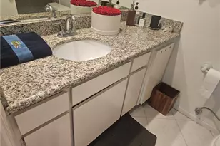 8530 Holloway Dr, West Hollywood, CA 90069 - Photo 25