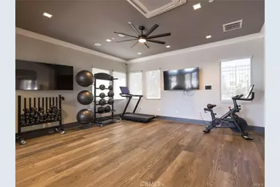 533 Daniel Freeman Circle, Inglewood, CA 90301 - Photo 37