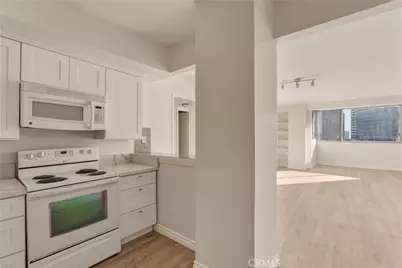 969 Hilgard #707, Los Angeles, CA 90024 - Photo 13