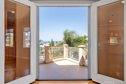 944 5th Street, Hermosa Beach, CA 90254 - Photo 1