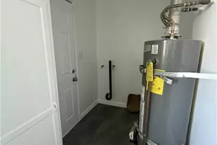 10902 S Western, Los Angeles, CA 90047 - Photo 13